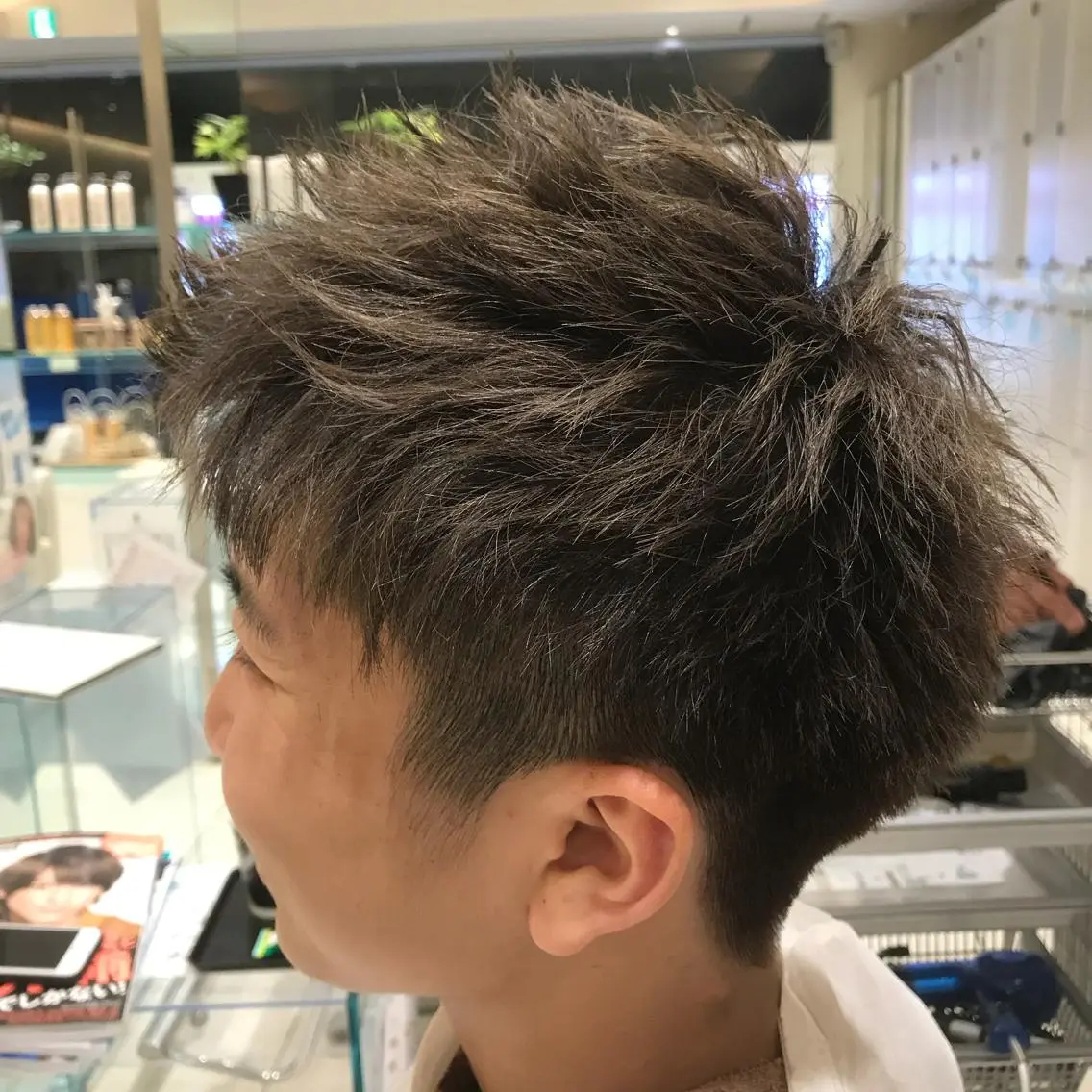 ショート カラー パーマ ヘアアレンジ メンズ キッズ ネイル マツエク・マツパ メンズブリーチ モヒカン ブリーチ カット ヘアカラー トリートメント EnBlesS西宮 マンツーマン神道有基のヘアスタイル