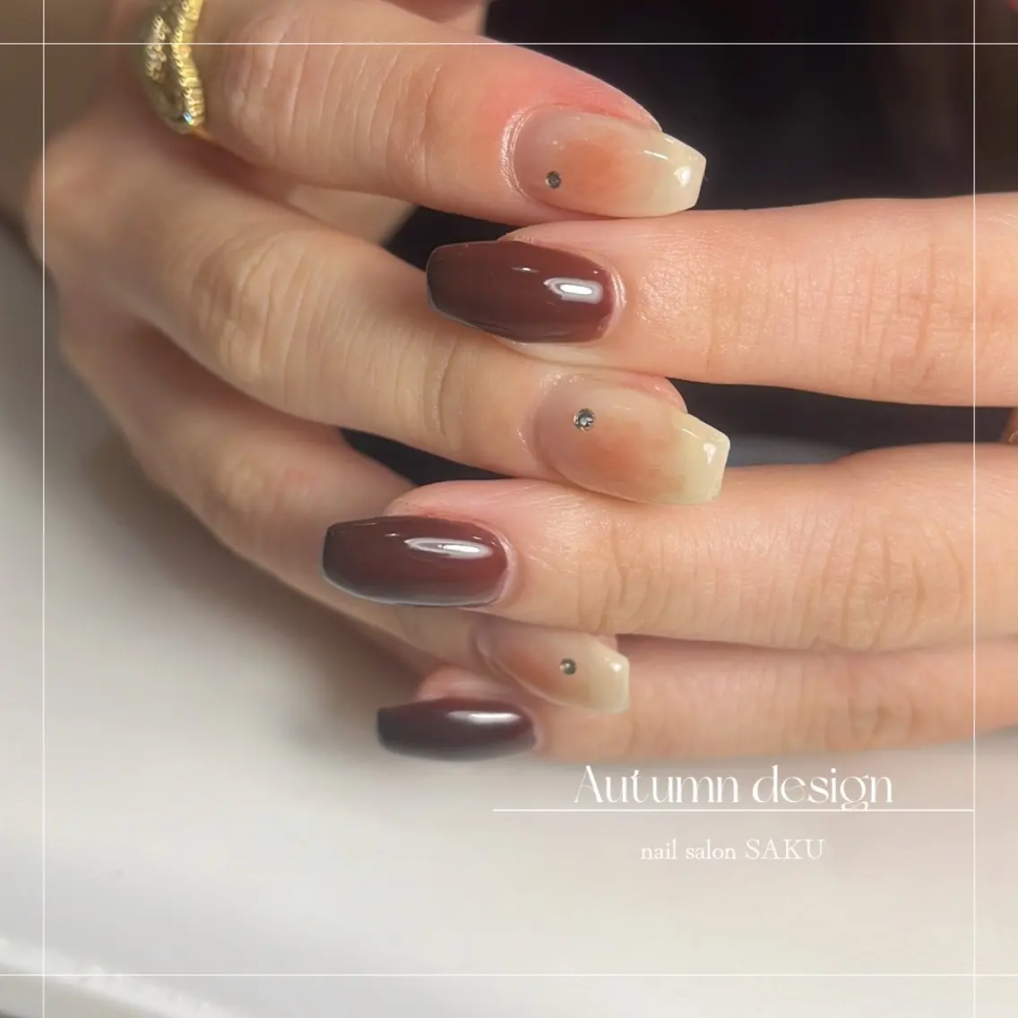 ネイル ニュアンスネイル シンプルネイル SAKU nail 作島茜のネイルデザイン