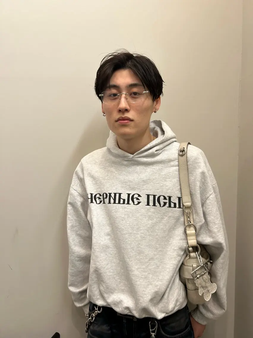 ショート パーマ メンズ ビジネス センターパート フェードカット フェザーパーマ メンズ韓国風 カット パーマ メンズ清潔感のプロ 💈メンズパーマ藤田のヘアスタイル
