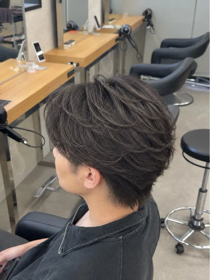 ショート パーマ ヘアアレンジ メンズ フェザーパーマ メンズパーマ ニュアンスパーマ カット パーマ トリートメント ヘッドスパ ヘアセット 🔥メンズ特化パーマ 縮毛矯正/小林 海斗のヘアスタイル