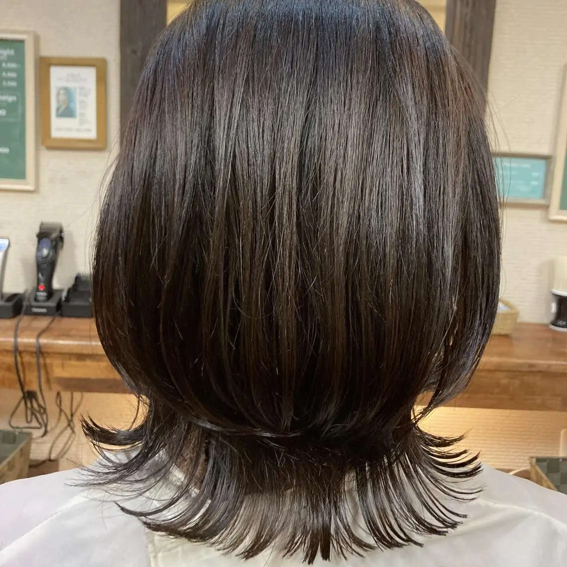 ミディアム ボブレイヤー ボブ くびれヘア レイヤーカット 山下 明士のヘアスタイル