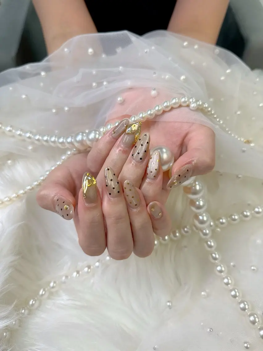 ネイル 長さ出し ジェルネイル パラジェル Queeens nailのネイルデザイン
