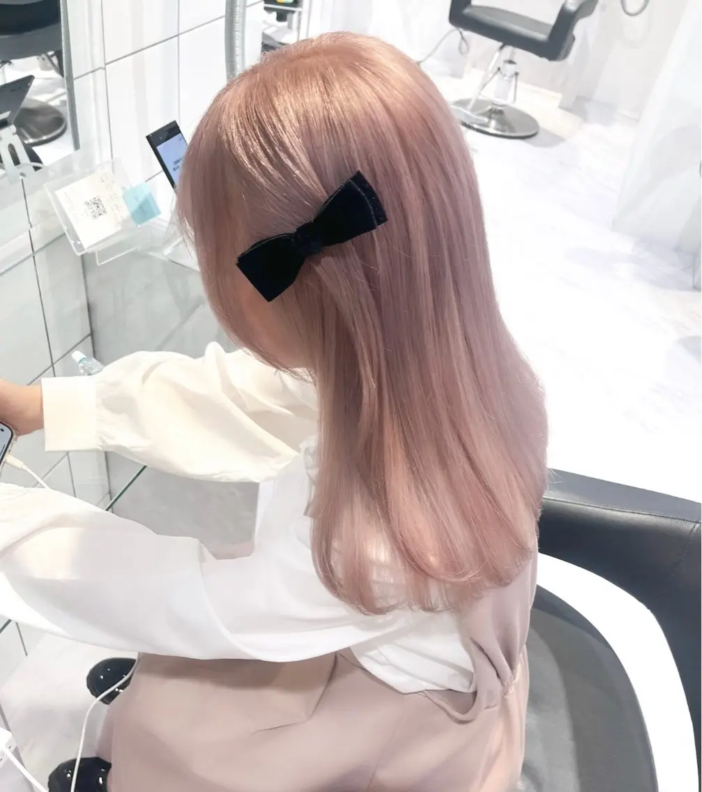 セミロング カラー ヘアカラー トリートメント ヘッドスパ 🫧うる艶トレンド 🫧透明感カラーのヘアスタイル