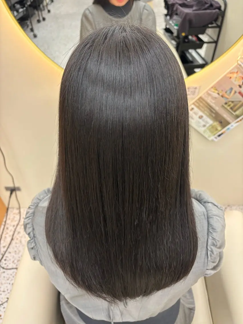 セミロング ULTOWA/銀座 ERIのヘアスタイル