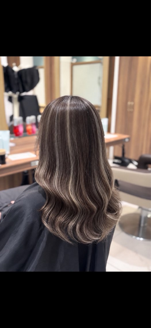 ロング カラー ハイライトカラー ハイライト カット ヘアカラー ⭐️美髪カラー/永木 空のヘアスタイル