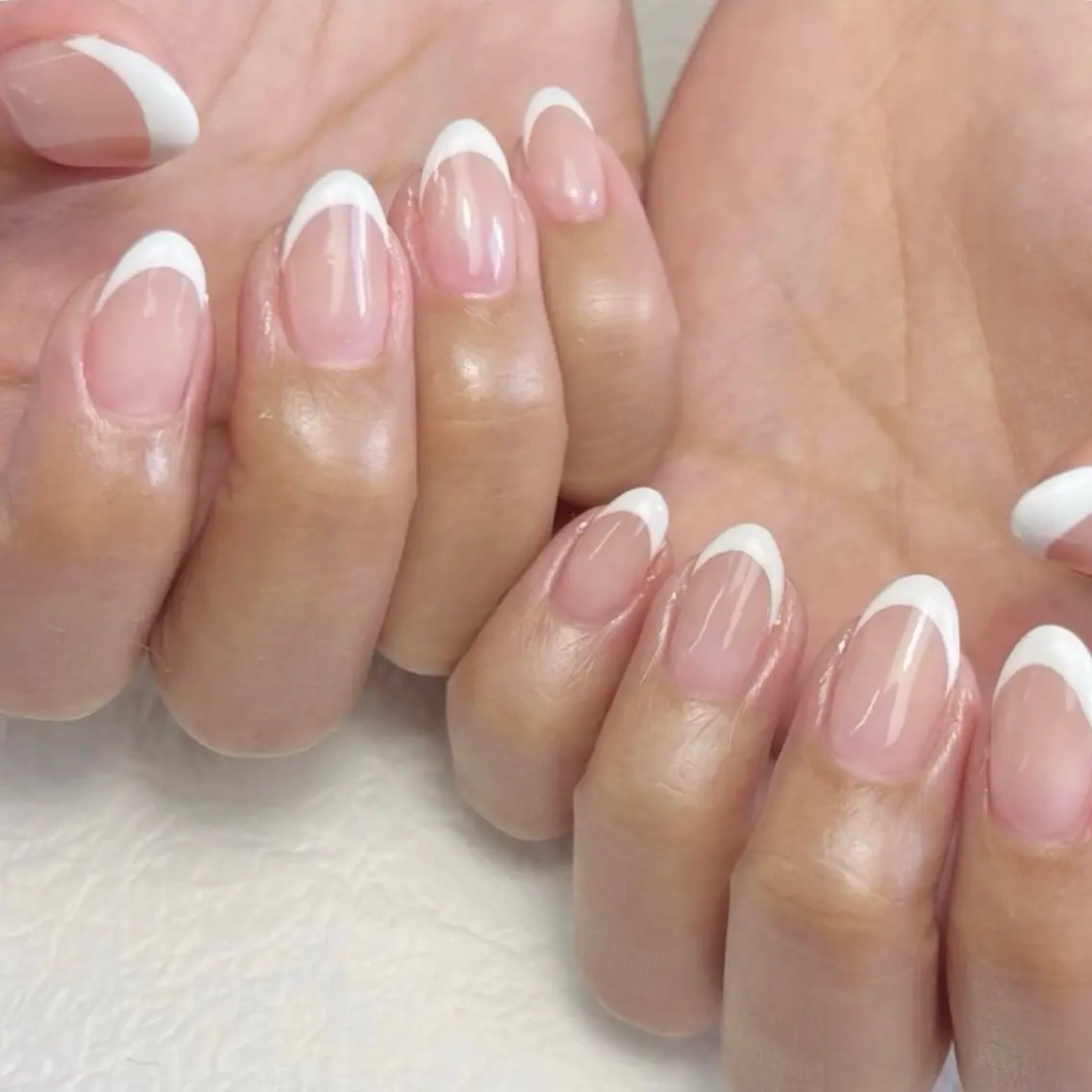 🌼自爪フィルイン🌼 白フレンチ(クリアベース)💅🏻ラメライン可能の写真