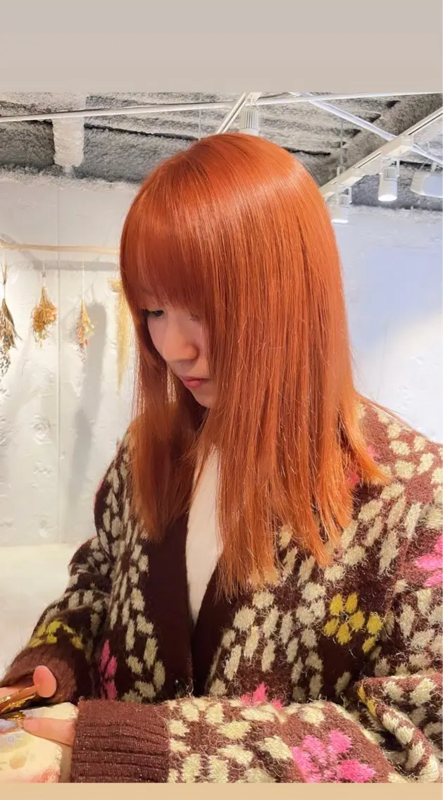 ミディアム カラー ブリーチ ブリーチなしカラー オレンジ レイヤー×初 パーマ|hinakoのヘアスタイル
