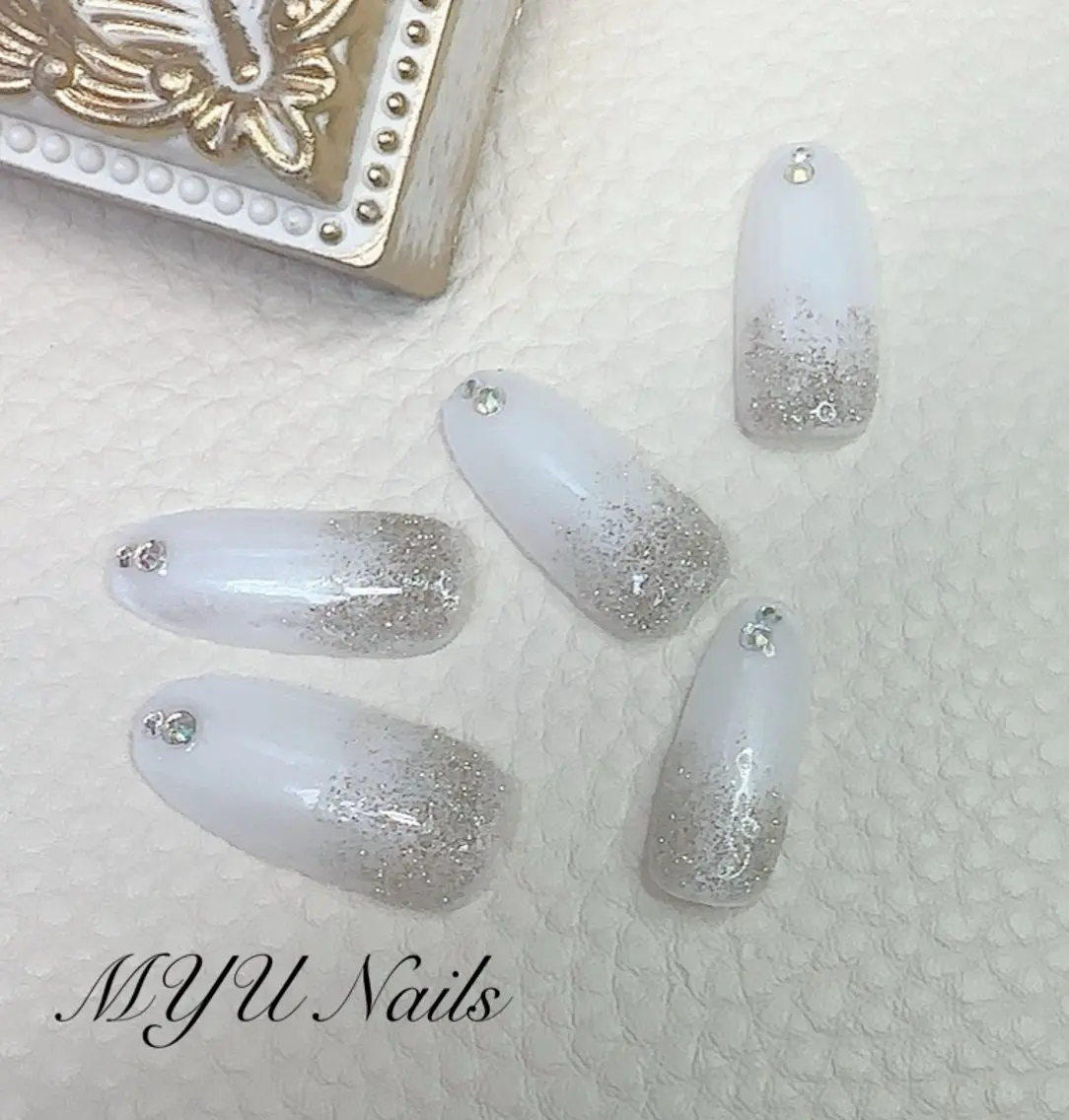 ネイル フラッシュネイル ワンカラーネイル ニュアンスネイル🌈 MYU Nailsのネイルデザイン