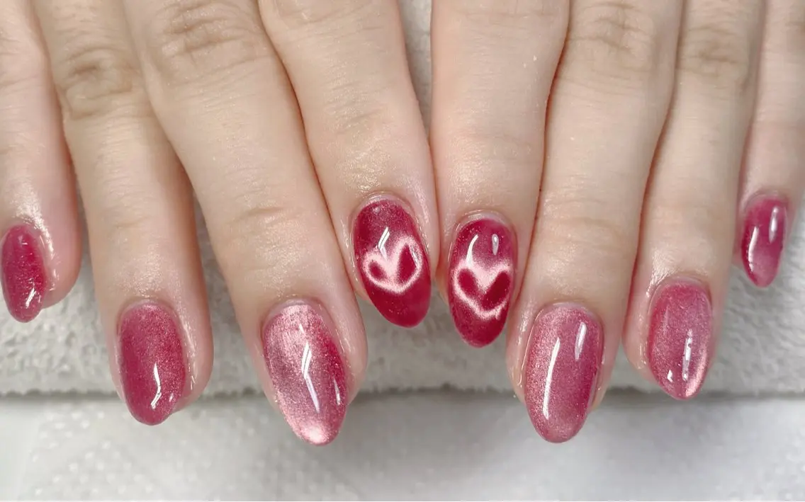 ネイル ハート ハンドネイル ニュアンスネイル🌈 MYU Nailsのネイルデザイン