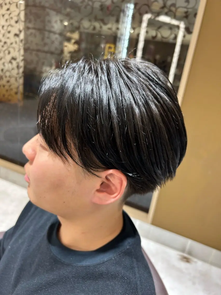 カラー メンズ シオザワ ヒロキのヘアスタイル