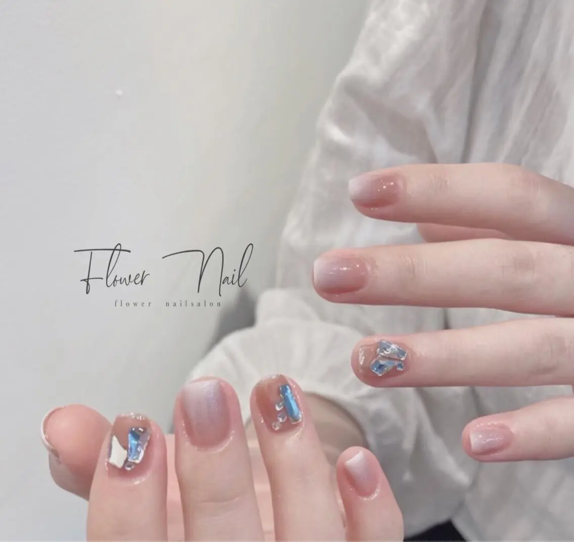 ネイル Flower nailのネイルデザイン