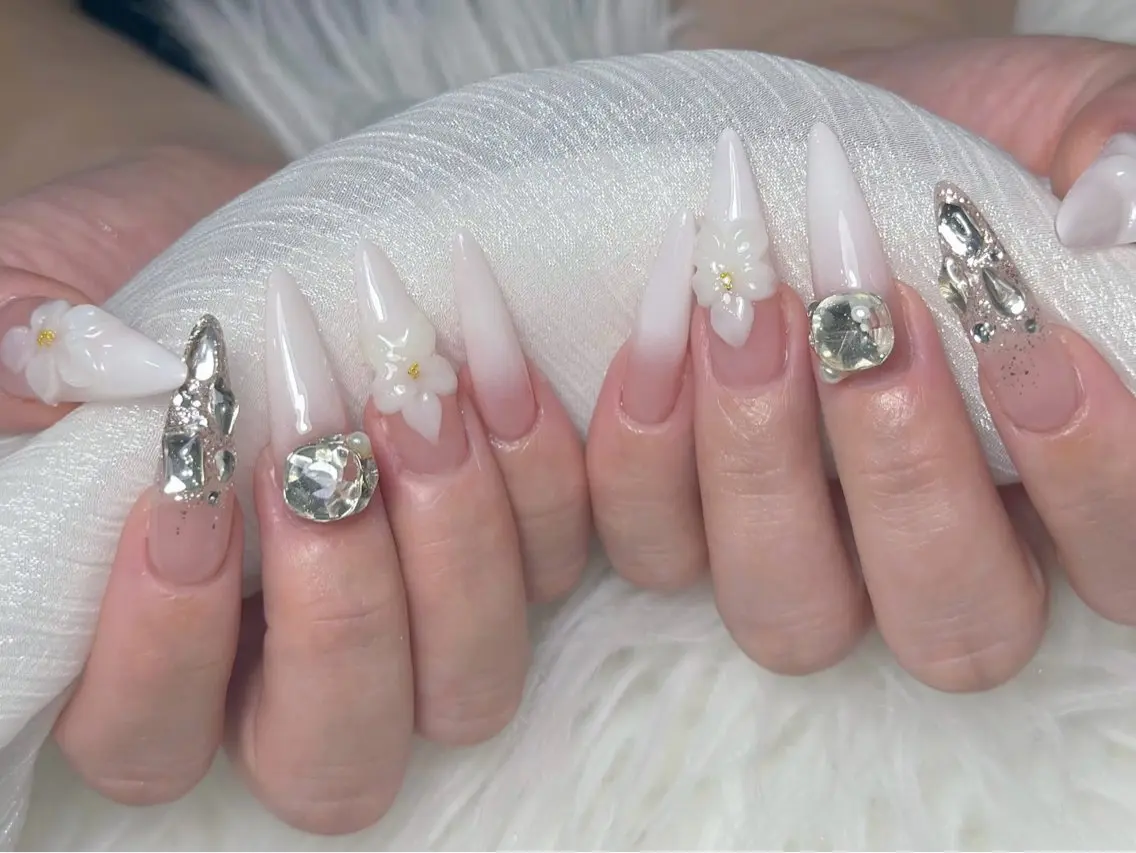 ネイル 長さ出し フレンチネイル 韓国ネイル レース マグネットネイル ハンドネイル ボニー Coco nailのネイルデザイン