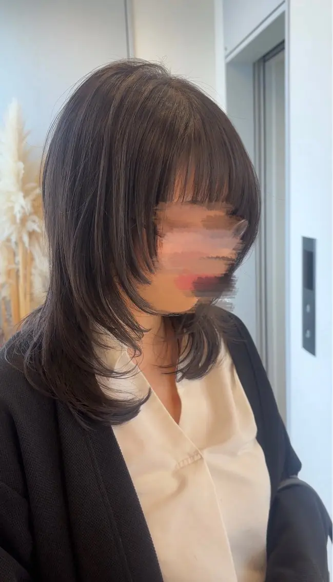 ミディアム カット 韓国レイヤー艶カラー ブリーチ otohaのヘアスタイル