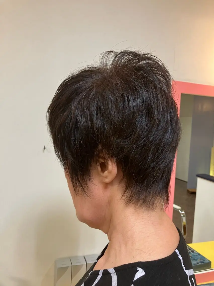 ショート カラー 横田 尚登のヘアスタイル