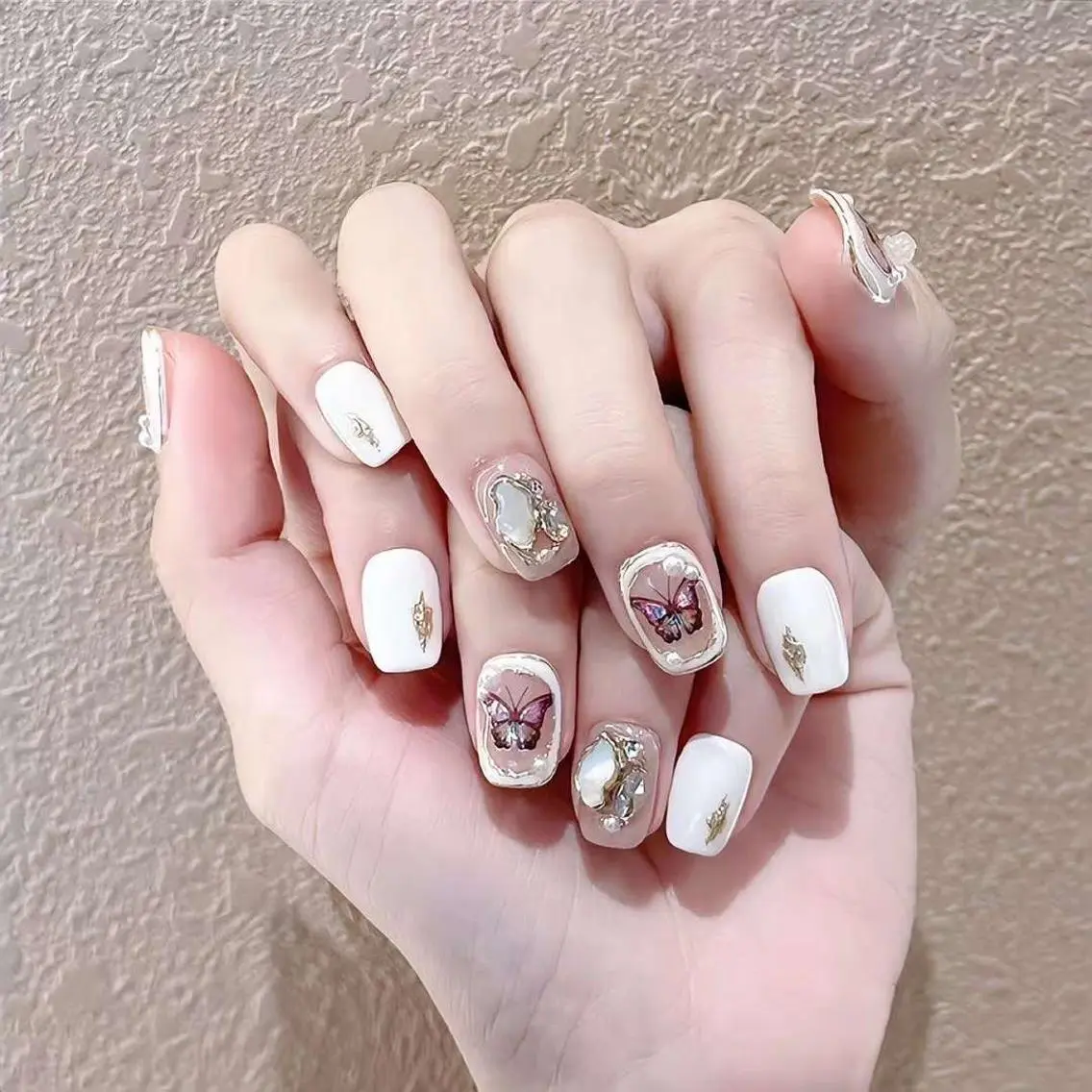 ネイル ハンドネイル VIVIAN エイのネイルデザイン