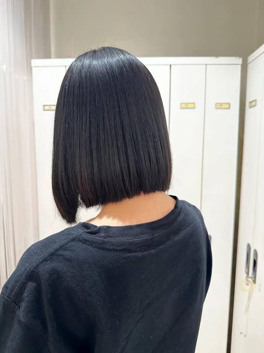 ショート カラー 黒髪 カット ヘアカラー ブリーチ/ハイトーン /艶カラー/みなのヘアスタイル