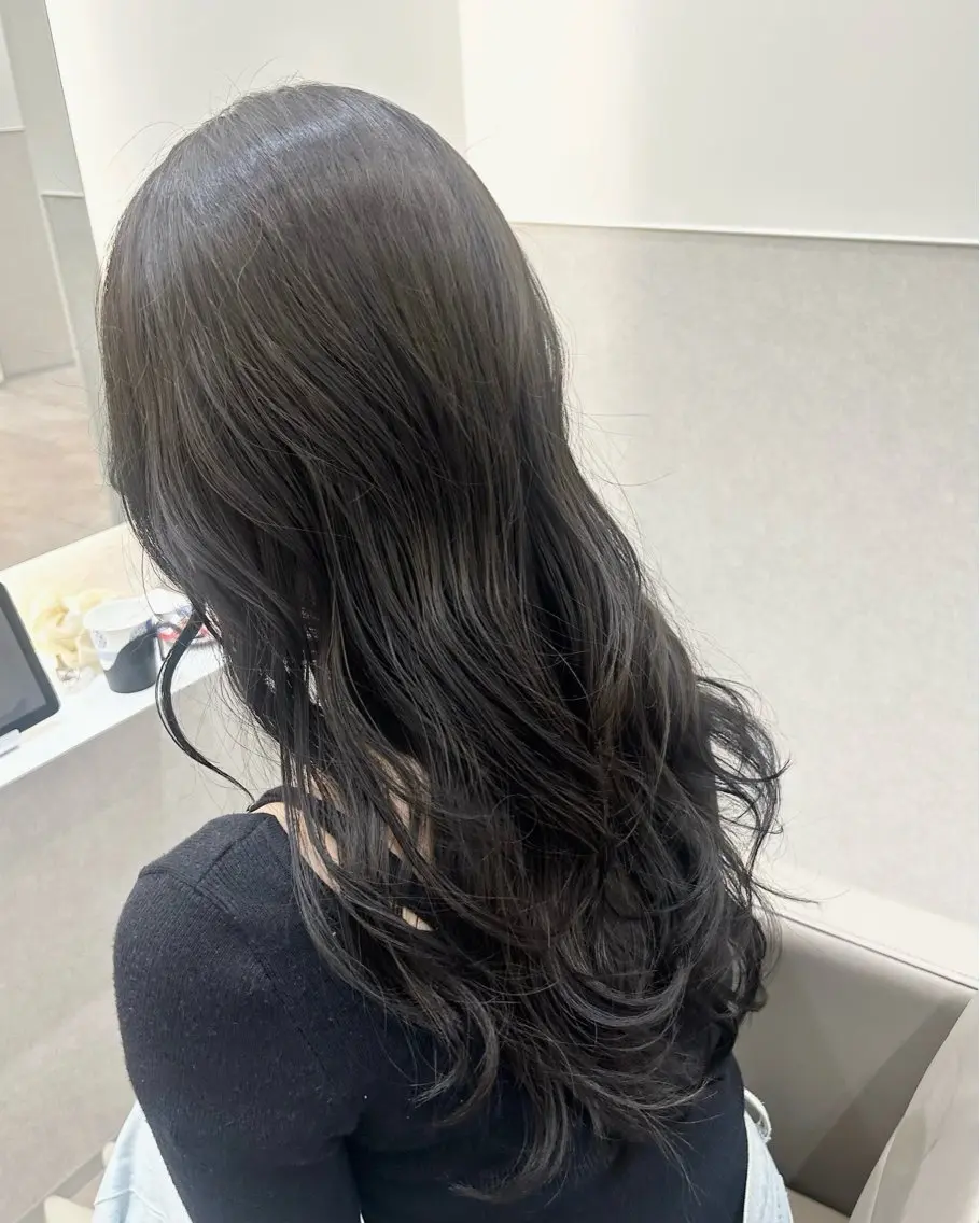 ロング カラー 透明感カラー グレージュ レイヤーカット カット ヘアカラー トリートメント Nanaha /レイヤーカットのヘアスタイル