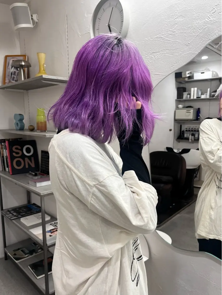 ショート ヘアカラー イシイ モエカのヘアスタイル