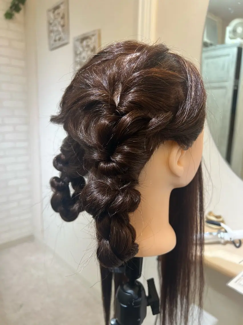 ロング ヘアケアソムリエ MIKUのヘアスタイル