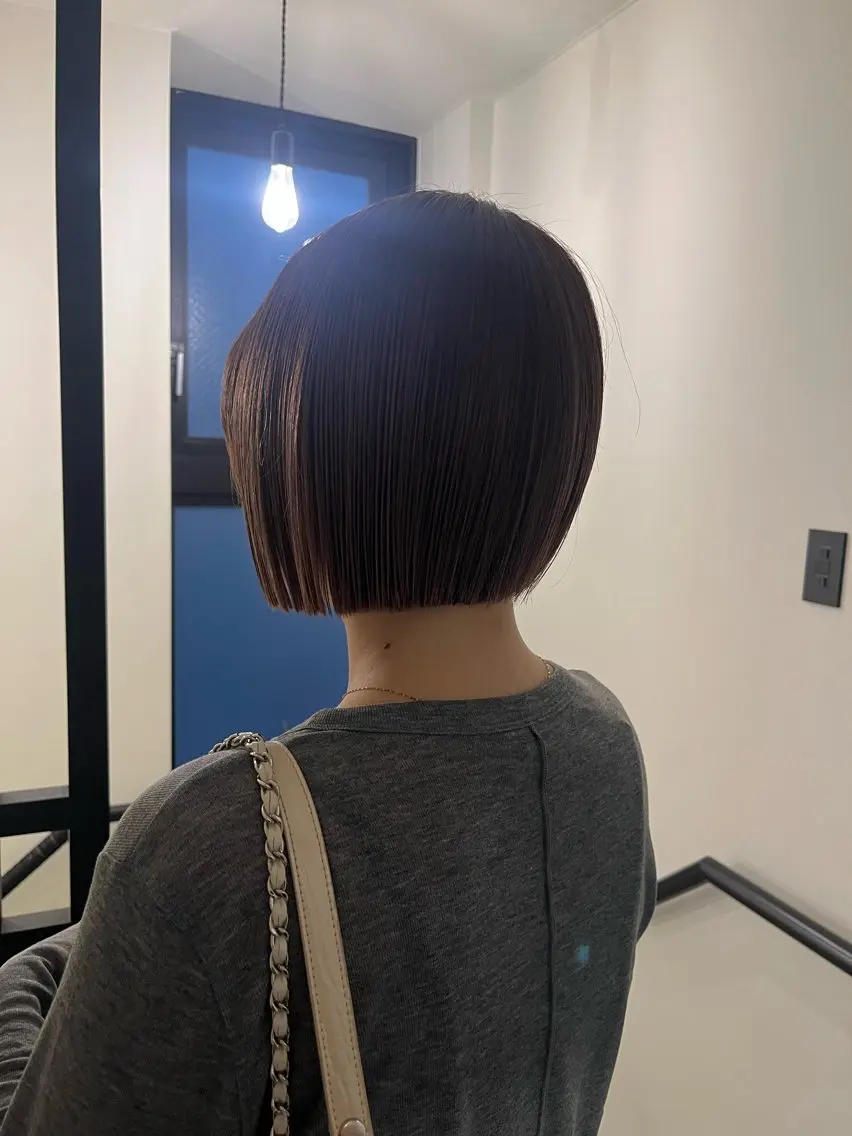 ショート ボブ カット 山本 彩香のヘアスタイル
