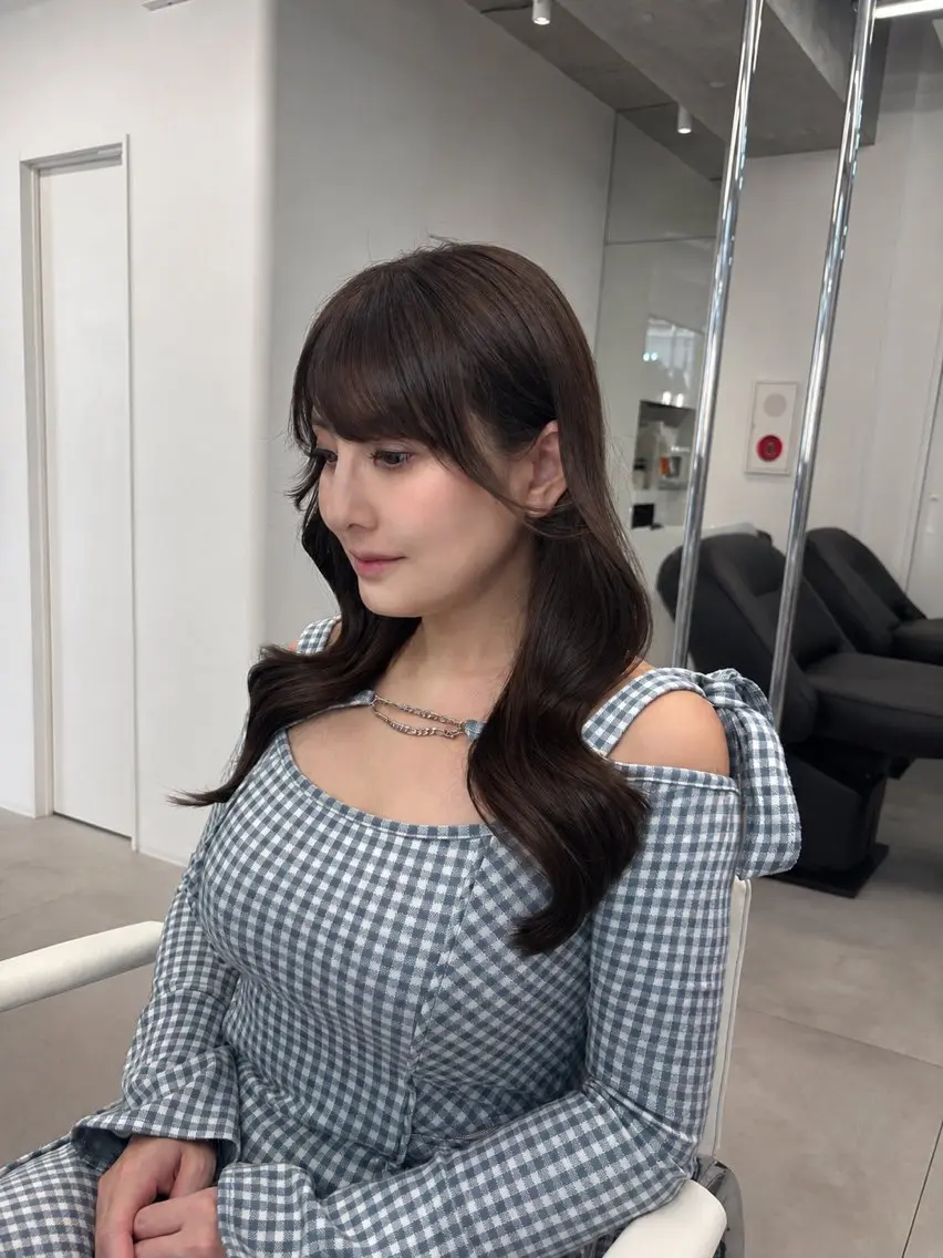 ヘアアレンジ ヘアセット あやかＩ透明感 赤み消しカラーのヘアスタイル