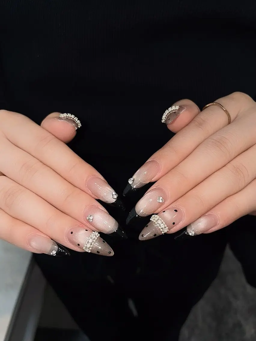 ネイル ガーリー ハート 韓国ネイル ニュアンスネイル リボン ハンドネイル Sora nail 長さ出し専門店のネイルデザイン
