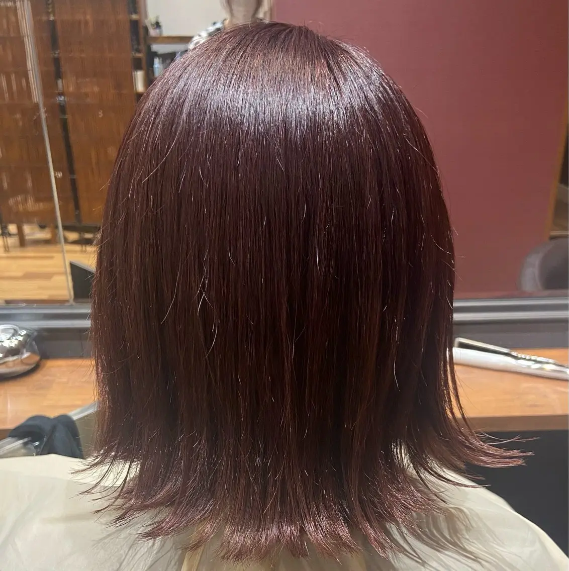 カラー ピンクカラー バイオレットカラー 吉村 莉杏のヘアスタイル
