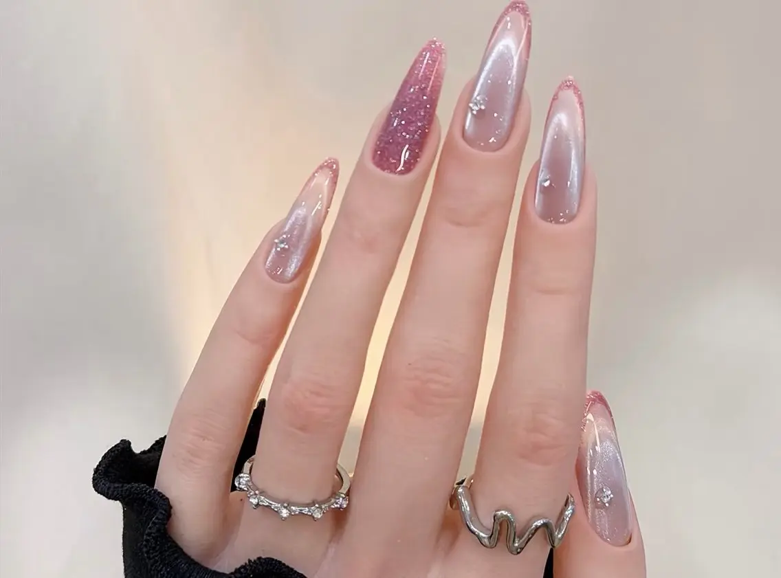ネイル チークネイル フットネイル フレンチネイル ジェルネイル ガラスフレンチ ハンドネイル Yoxie ミキのネイルデザイン