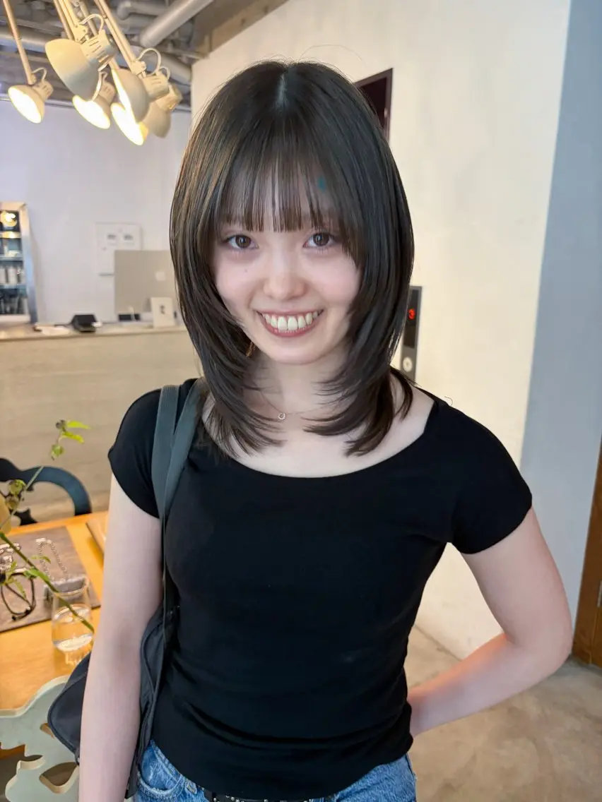 ミディアム カラー 透明感カラー レイヤーカット カット ヘアカラー Luca🟠 透明感カラーのヘアスタイル