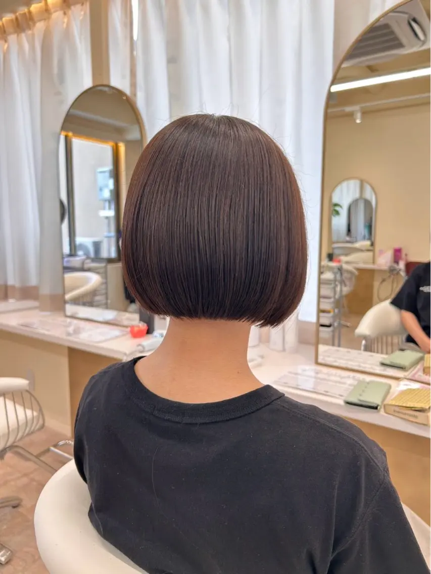 ショート カラー ブラウンカラー ナチュラルブラウン ボブ トリートメント カット ヘアカラー トリートメント stella KOKONEのヘアスタイル