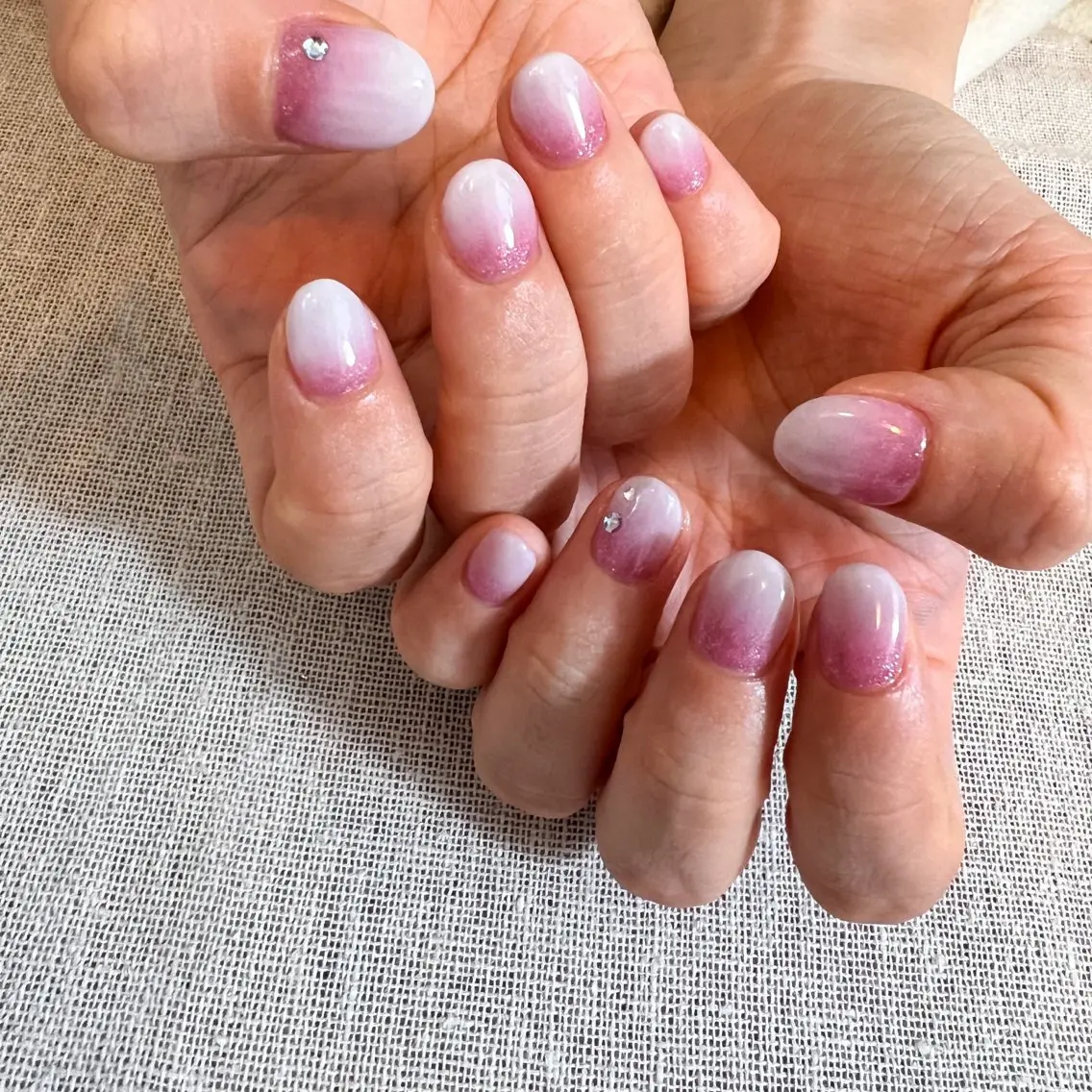 ネイル フラッシュネイル グラデーション ワンカラーネイル ピンク シンプルネイル pointillé .ayaのネイルデザイン