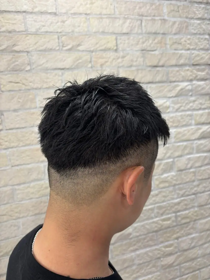 ショート メンズ ナチュラルカラー🌟 メンズカット保坂太一のヘアスタイル