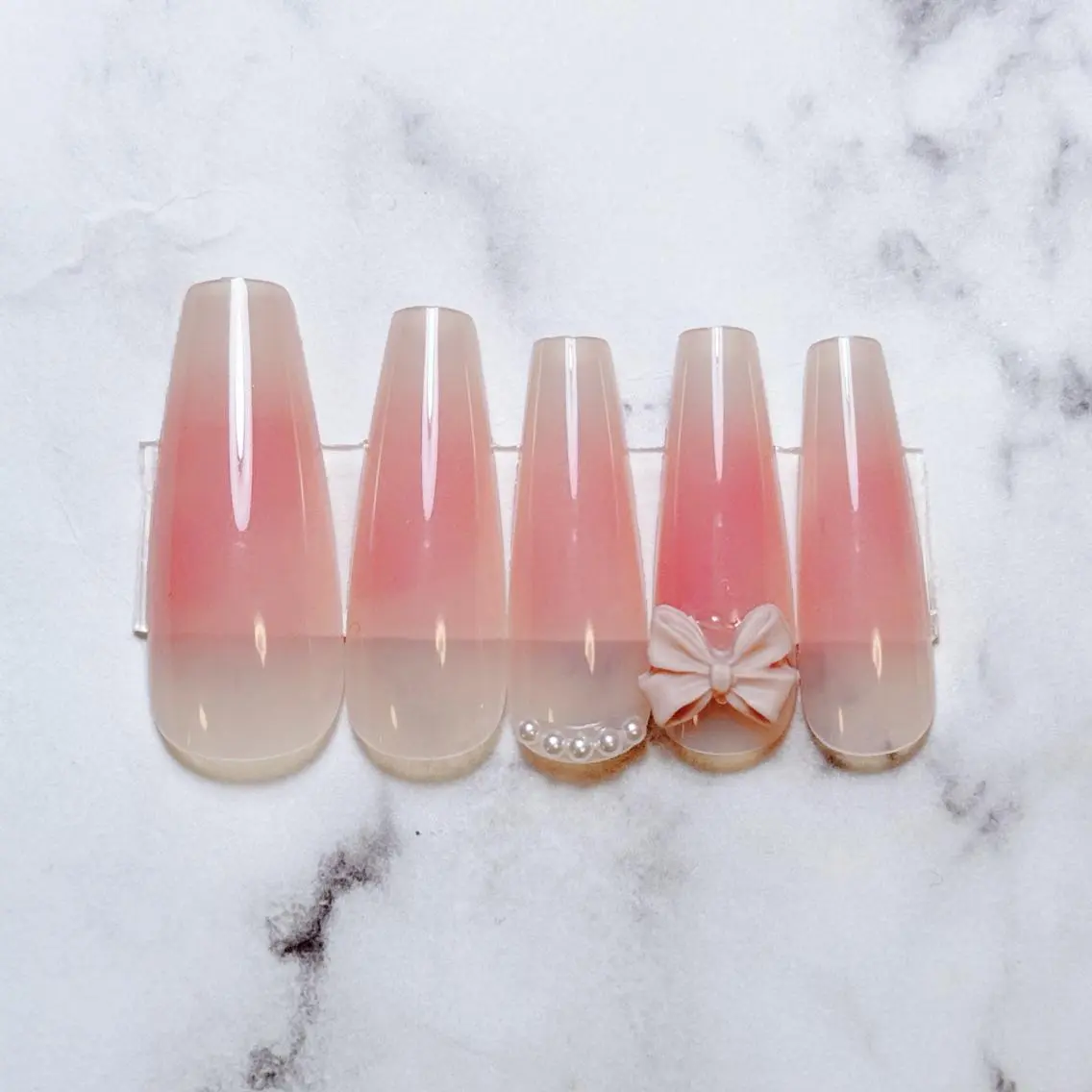 ネイル 🍭Yun nail hyejin🌸のネイルデザイン