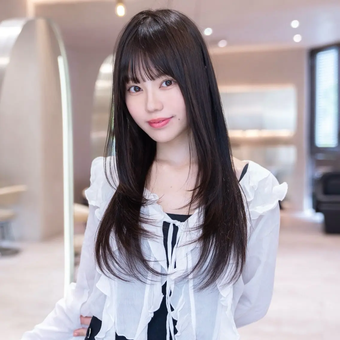 セミロング カラー くびれヘア 韓国風ヘア レイヤーカット 小顔カット ヘアカラー 韓国レイヤー× 透明感暗髪/nanoのヘアスタイル