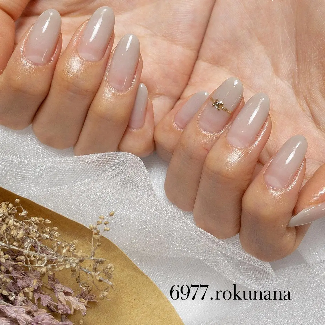 ネイル rokunana 佐野のネイルデザイン