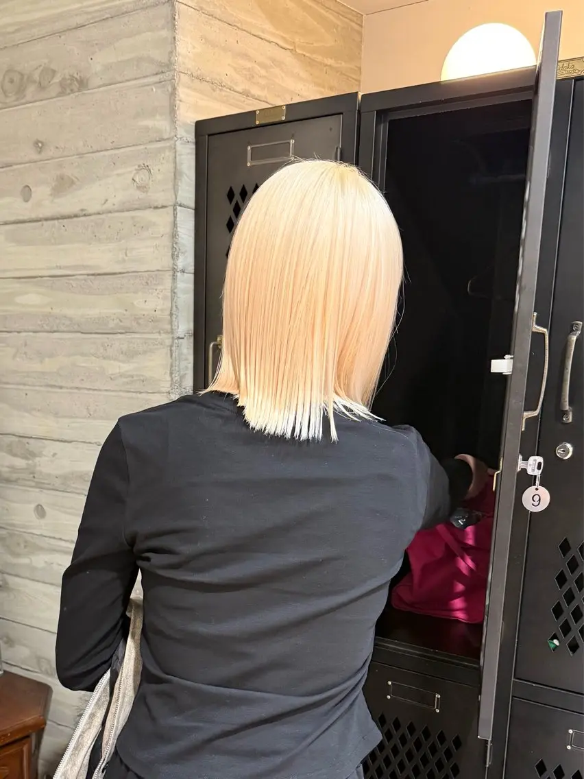 ミディアム カラー カット ヘアカラー トリートメント 色落ち綺麗透明感カラ /ボブ/ナカツヒカルのヘアスタイル