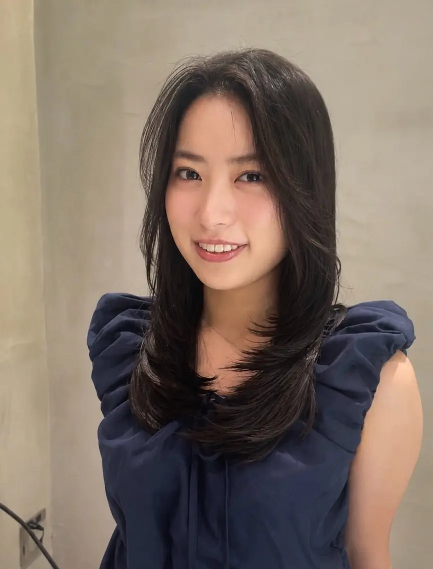ロング カット ヘアカラー トリートメント 神戸レイヤーカット 顔周り／骨格診断のヘアスタイル