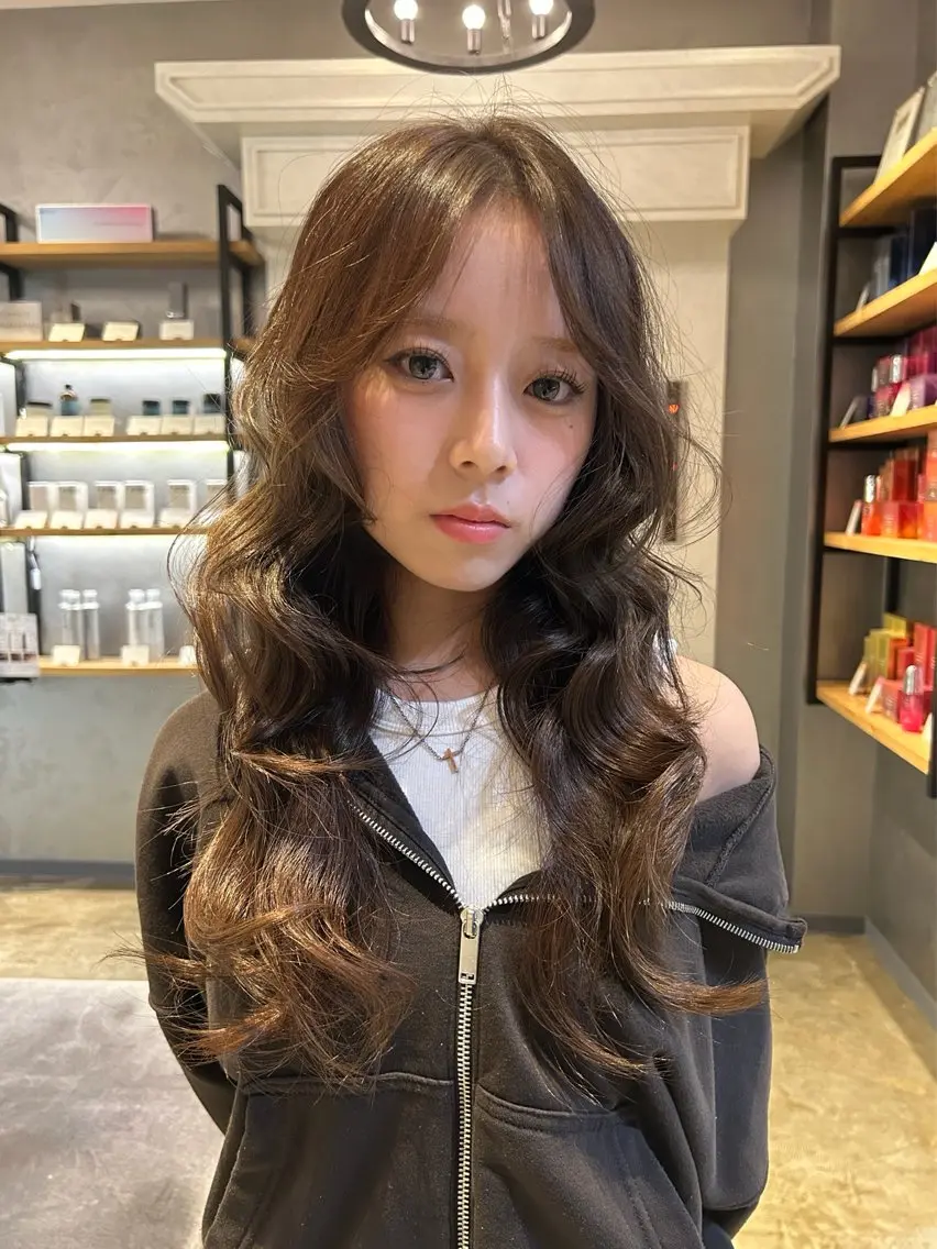 ロング カラー パーマ Inity／ Nina✩.*˚のヘアスタイル