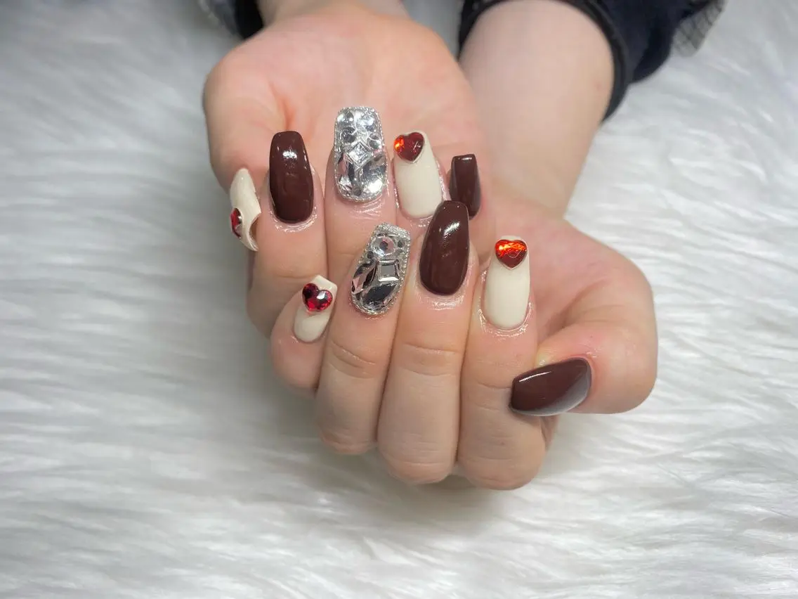 ネイル ハンドネイル Miki 本町駅｜💅‎🤍のネイルデザイン