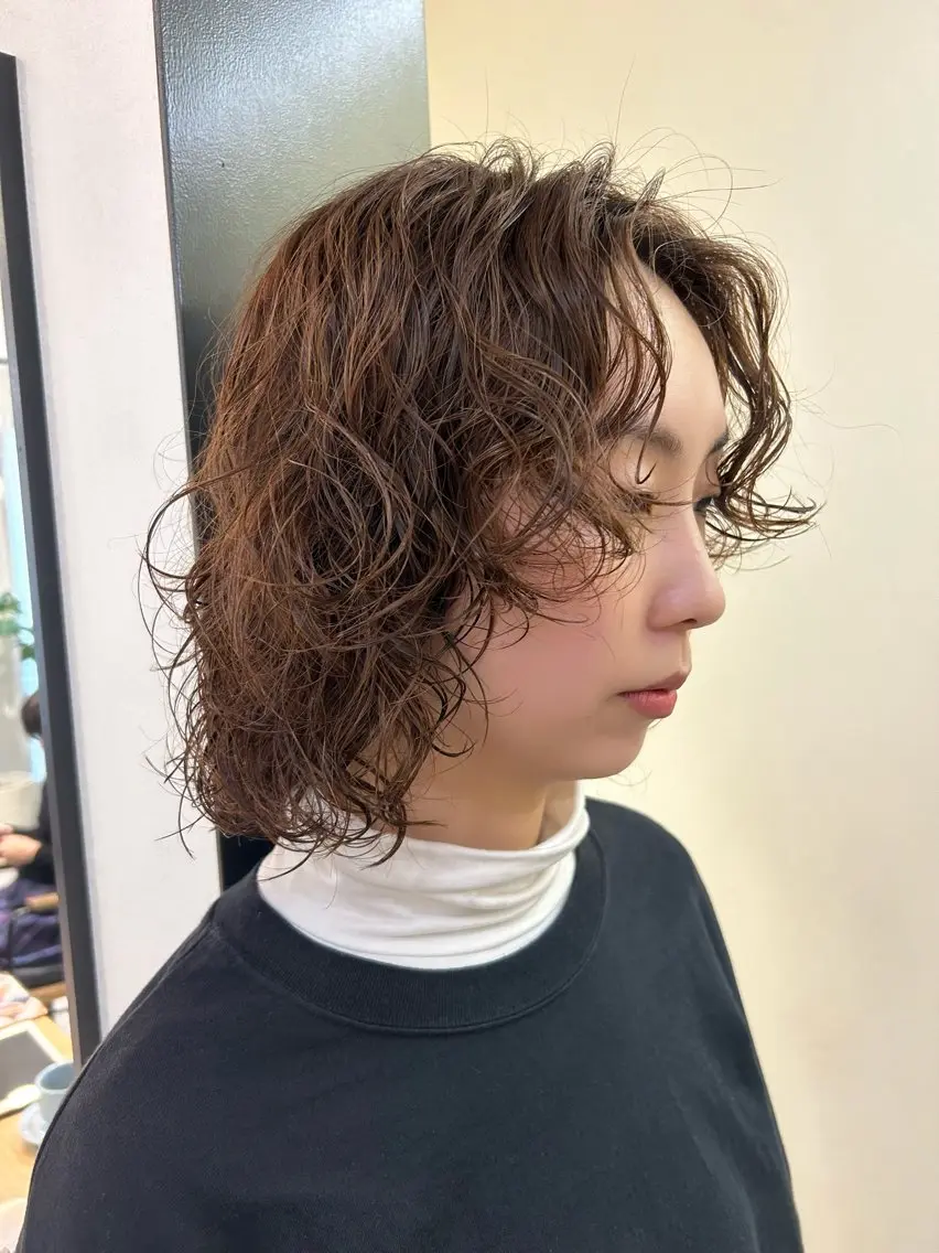 ミディアム カラー ミディアムパーマ カット パーマ hubhair レイヤー/透明感のヘアスタイル