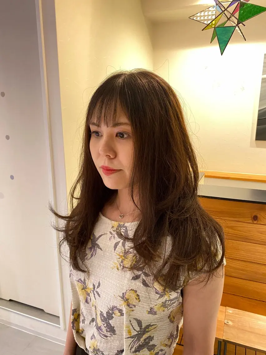 ロング イワ ハシのヘアスタイル