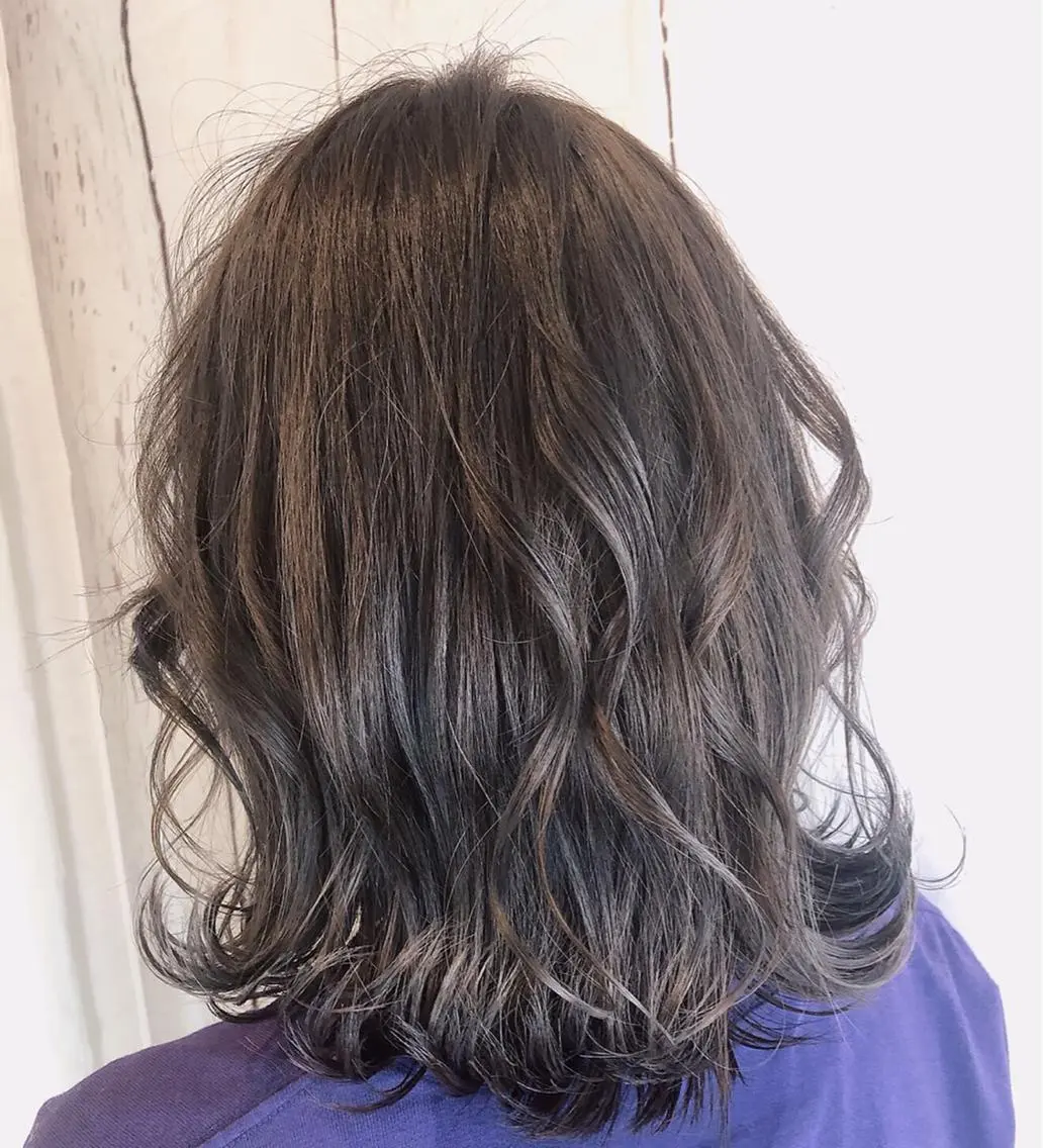 ミディアム カラー グレージュ TOWA 野村　コウダイのヘアスタイル