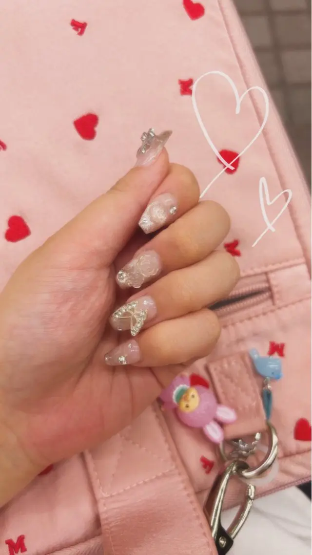 ネイル ワンホンネイル ハンドネイル estrela 🍑のネイルデザイン