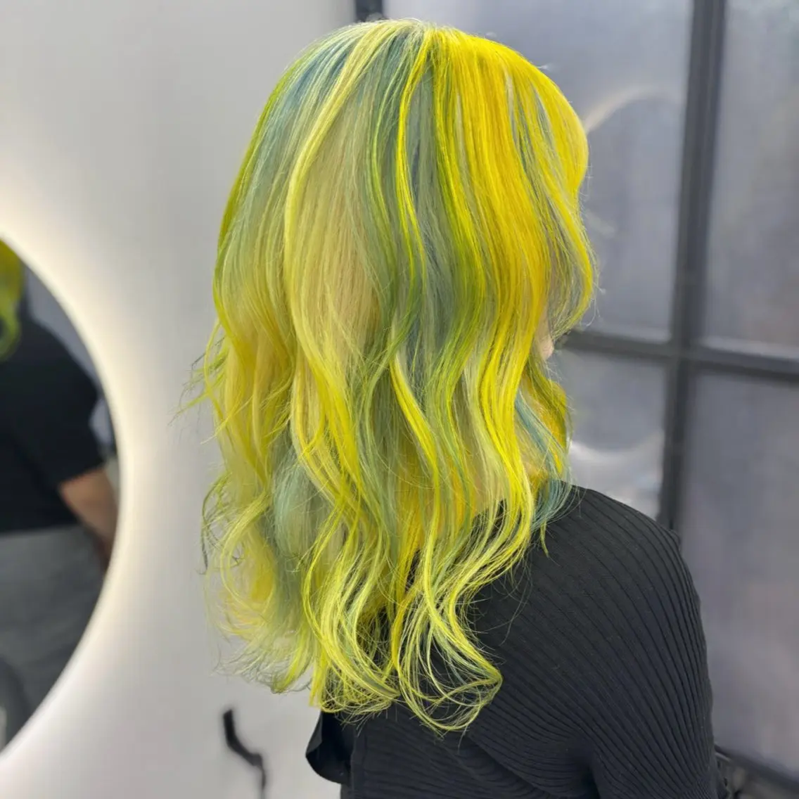 ロング カラー ヘアカラー Ren. 🦋デザインカラーのヘアスタイル