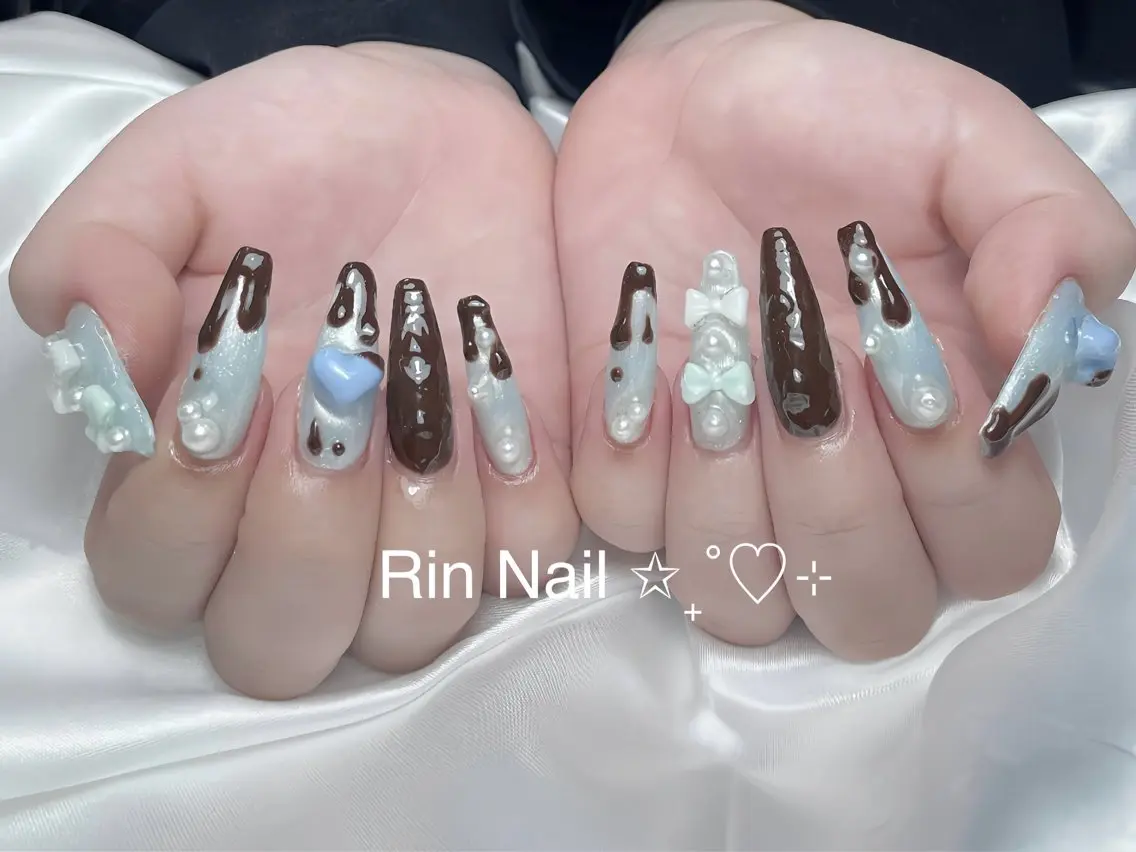 ネイル チークネイル フラッシュネイル フラワーネイル フットネイル ジェルネイル ハンドネイル Rin Nail Shinokuboのネイルデザイン