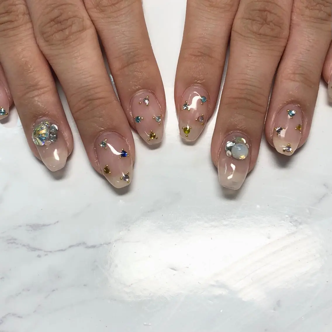 ネイル クリアネイル キラキラネイル ストーンネイル i'm nailのネイルデザイン