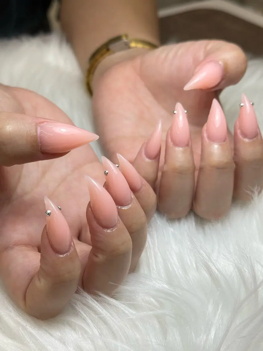 セミロング 韓国風ヘア ハンドネイル 猫爪中毒♡ ロングネイル専門店のネイルデザイン