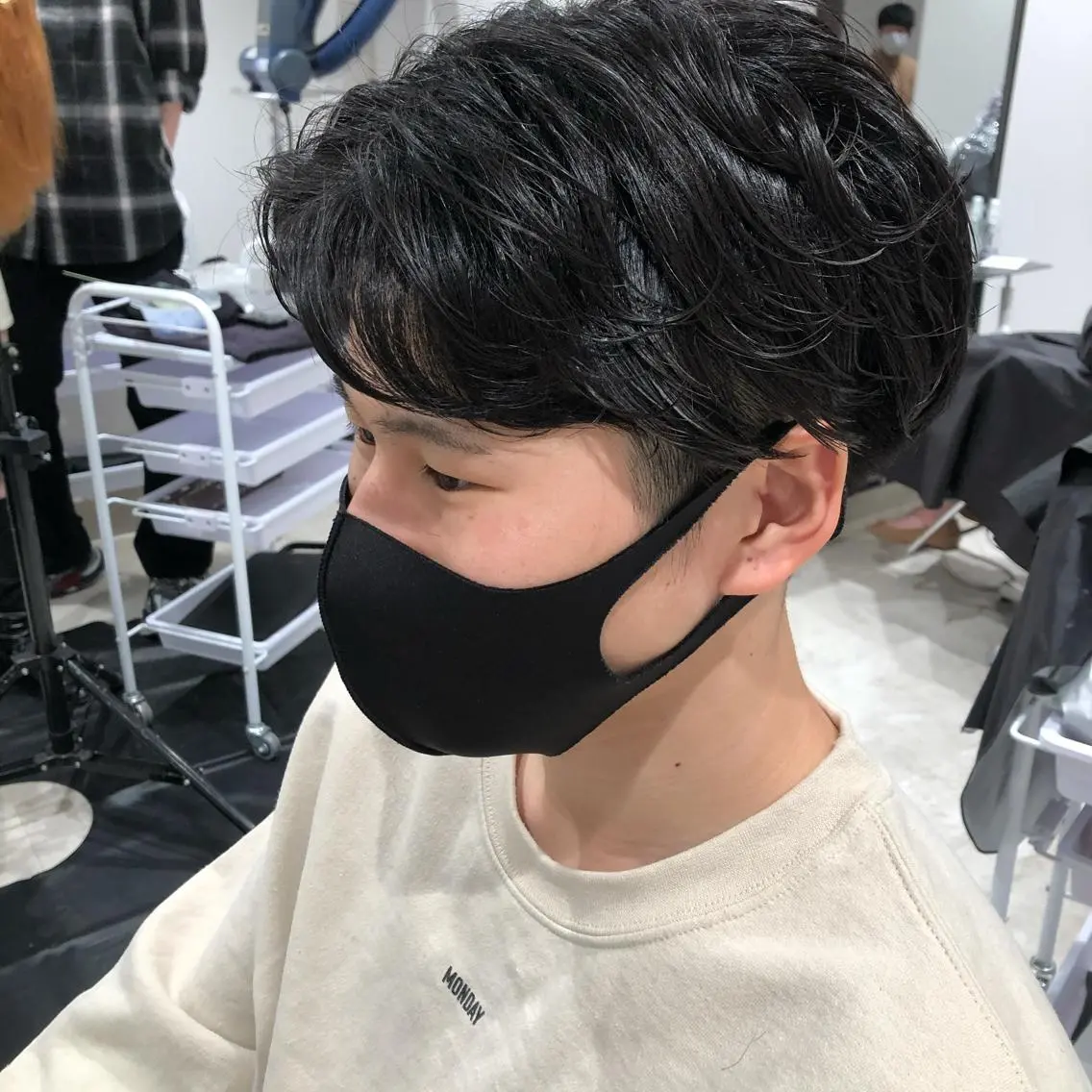 ショート カラー パーマ ヘアアレンジ メンズ パーソナルカラー合わ せたカラー🤍なつみのヘアスタイル