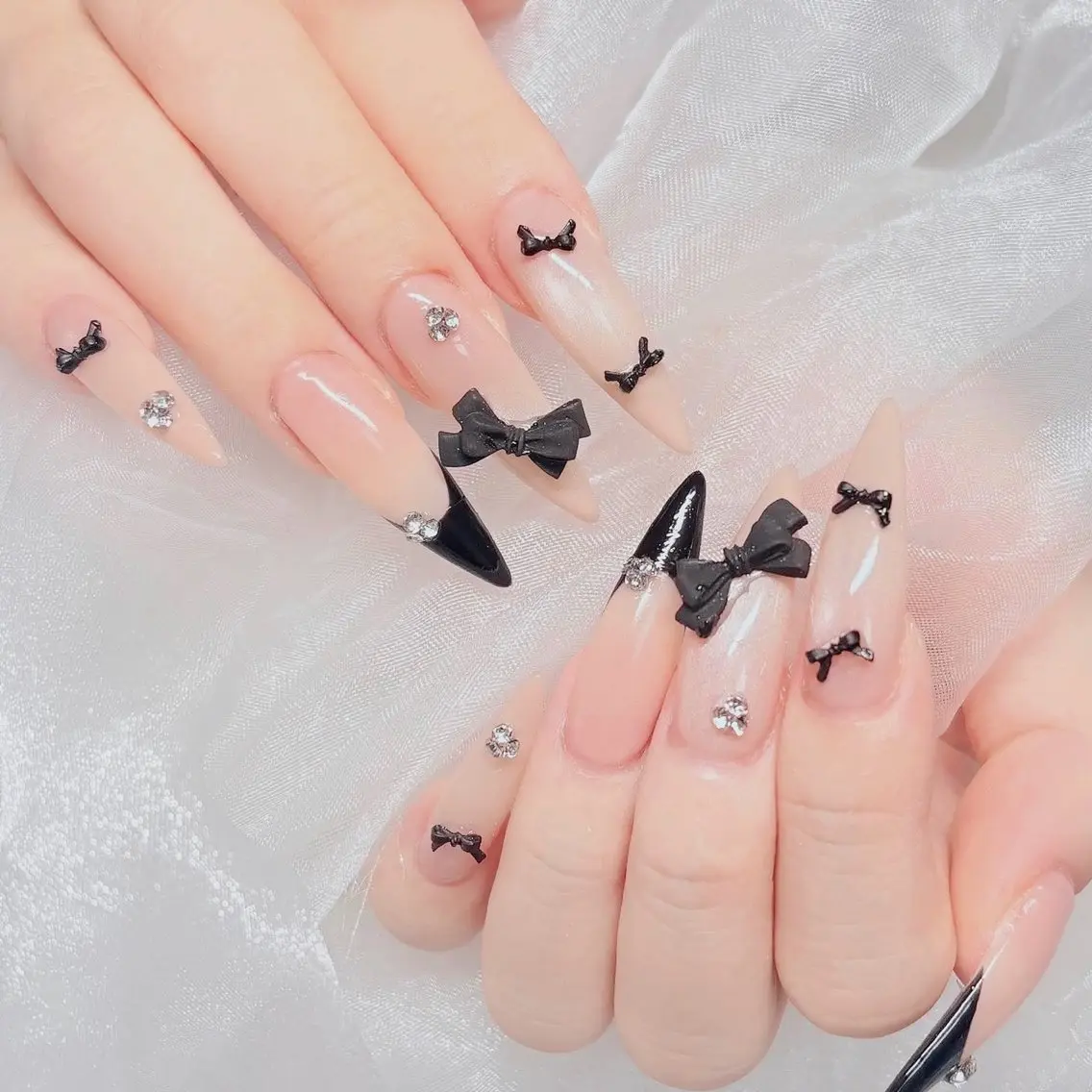 ネイル フットネイル フレンチネイル グラデーション 韓国ネイル ロングネイル ハンドネイル Hani Nail Salonのネイルデザイン