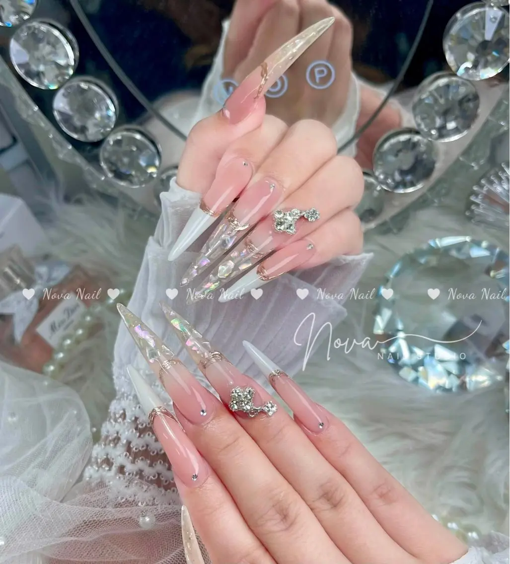 ネイル ハンドネイル ハンドケア Kitty Nail Novaのネイルデザイン